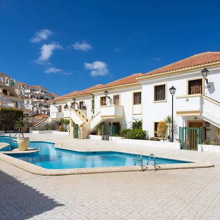 Stylish Design With Ocean, Pool View, King Size Bed, Wifi, Smart Tv, Free Parking 2 Pools Access Apartment Costa Adeje  Exterior photo